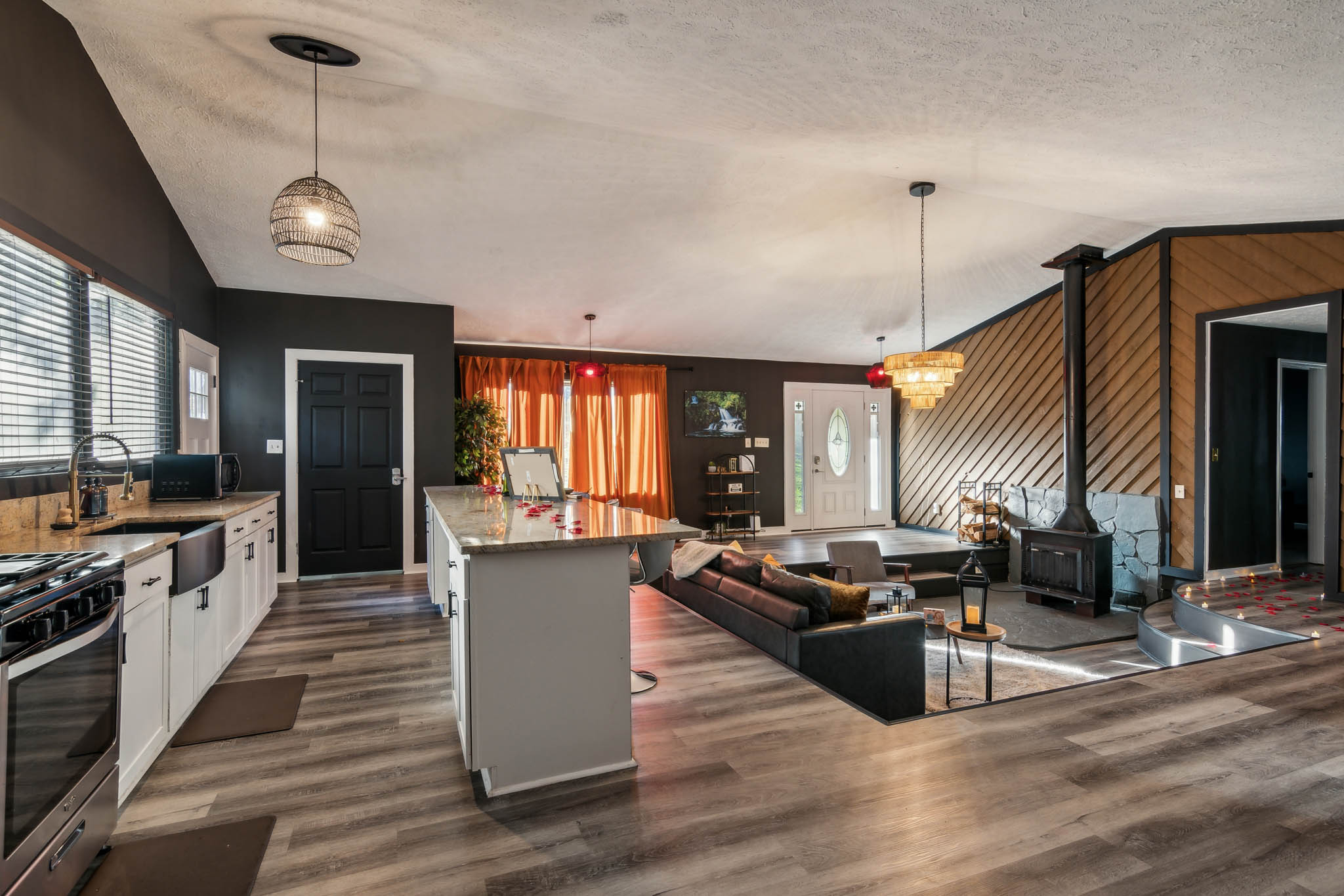 A setting made for unforgettable evenings, The Retreat at Douglasville