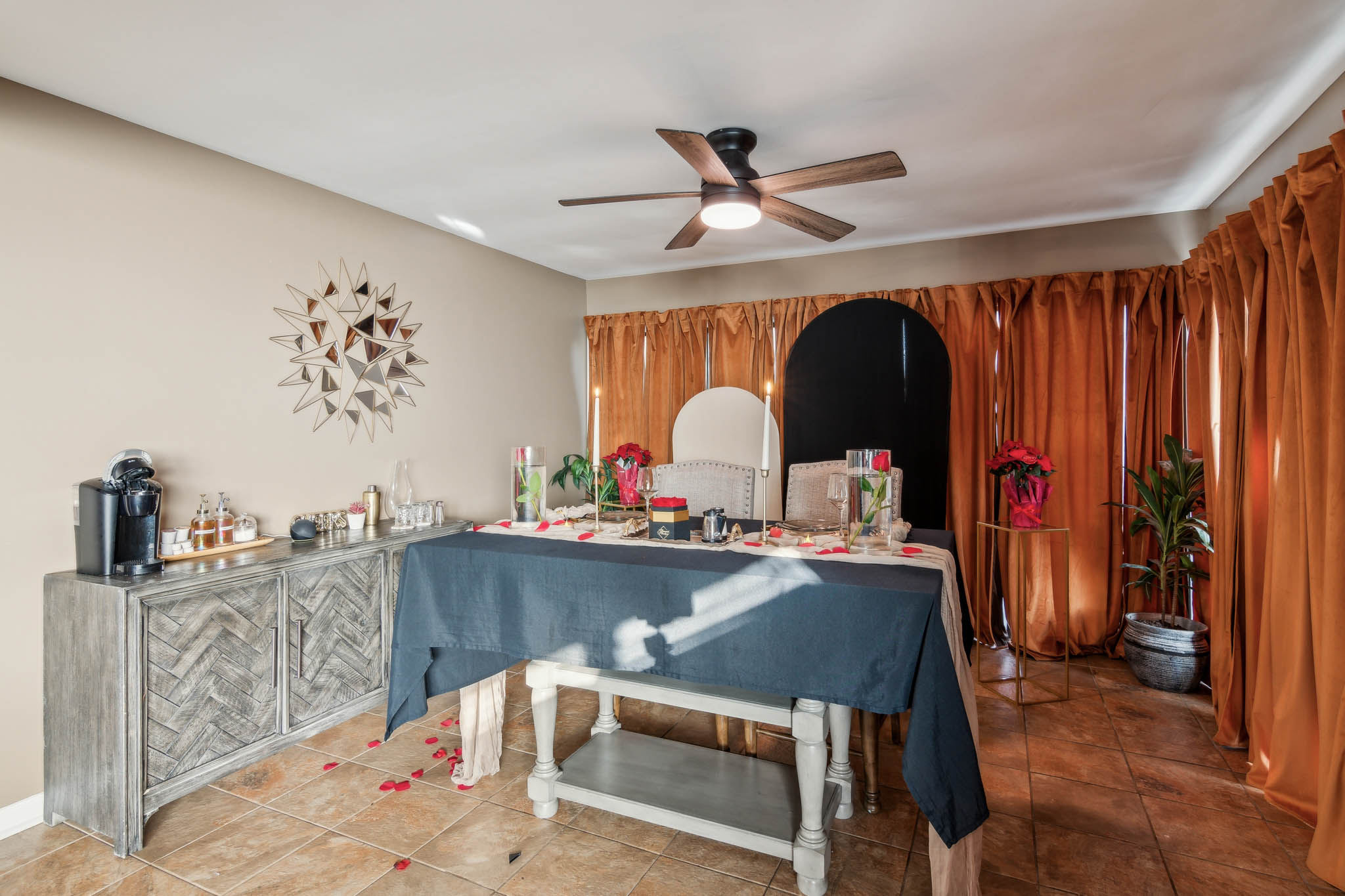 Intimate dining made just for two, The Retreat at Douglasville